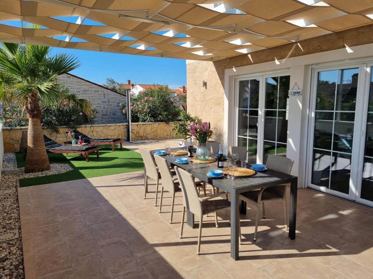 Villa Sunset Medulin Exterior photo