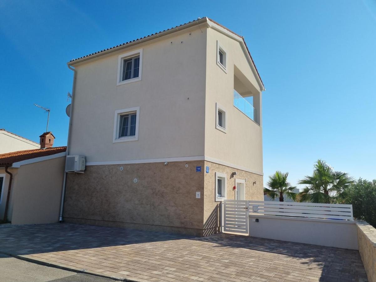 Villa Sunset Medulin Exterior photo