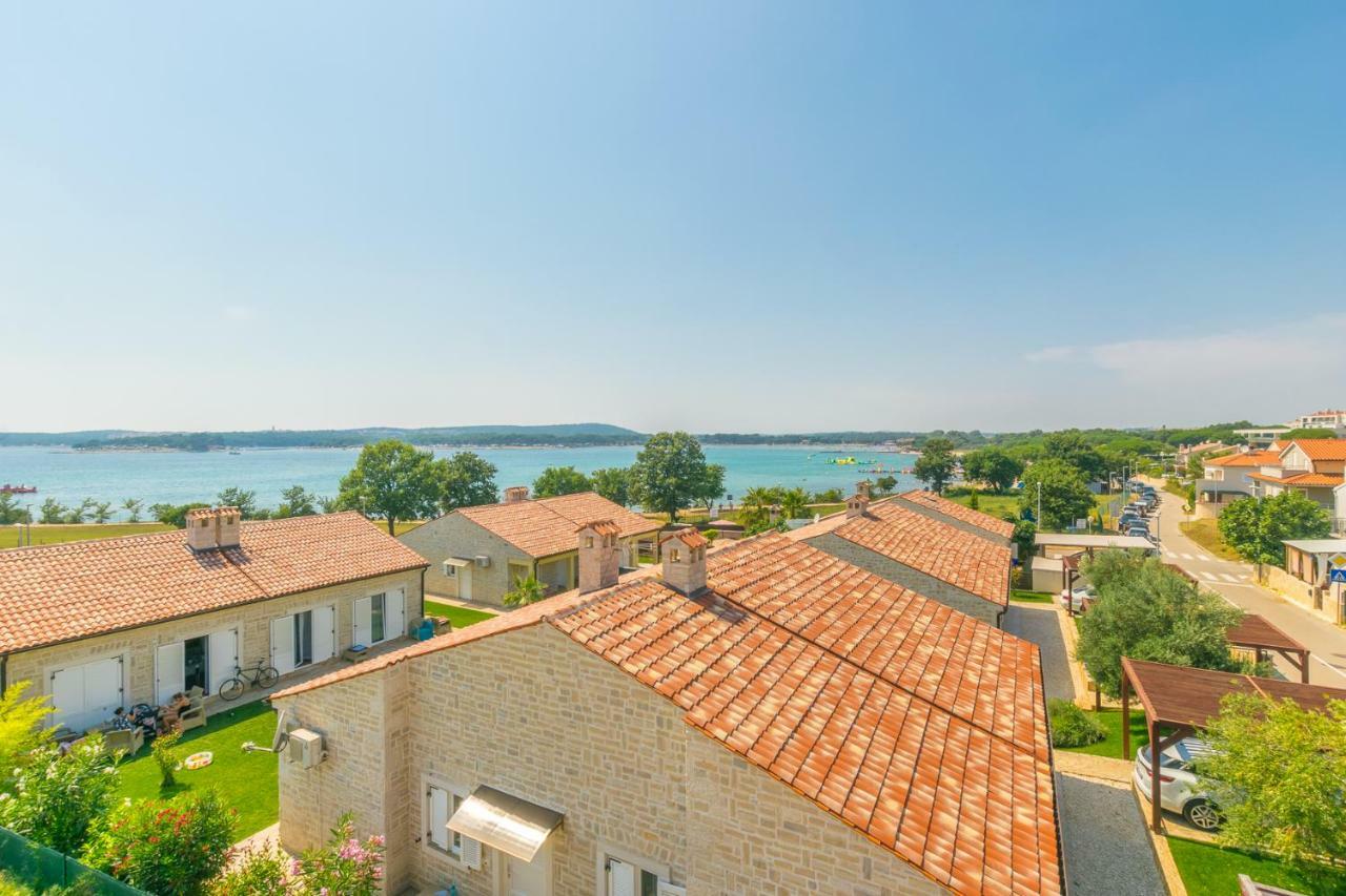 Villa Sunset Medulin Exterior photo