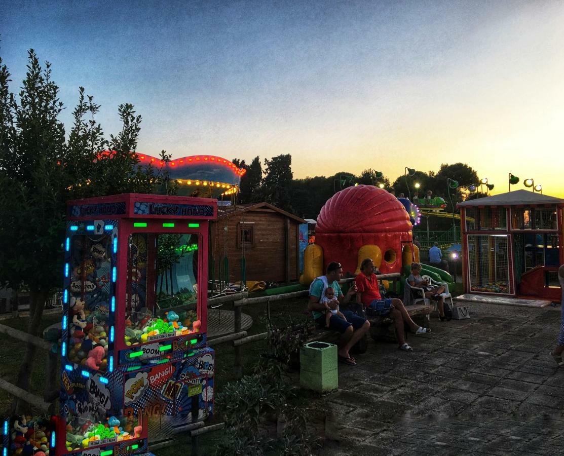 Villa Sunset Medulin Exterior photo